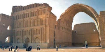 لە سەر ڕووخانی کەرتی پیشەسازی گەشتیاریی عێراق هۆشداری دەدرێت