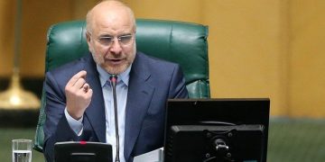 لە گەڵ سوپای وڵاتانی یەکێتی ئەورووپا لە ناوچەکە وەک گرووپی تیرۆریستی مامەڵە دەکەین