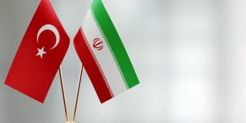 ئاڵوگۆڕە بازرگانییەکانی ئێران و تورکیا 6 ملیار دۆلاری تێپەڕاند