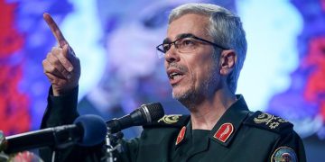 گەلی ئێران ئەمساڵ چەندین هێندەی ساڵانی ڕابردوو بەشدارییان لە ڕێپێوانی 22 ی ڕێبەندان کرد