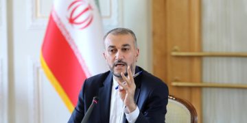 ئەمیر عەبدوڵڵاهیان: بە هیچ شێوازێک بوون و هەڕەشەی گرووپە تیرۆریستییەکان لە هەرێمی کوردستانەوە قبووڵ ناکەین