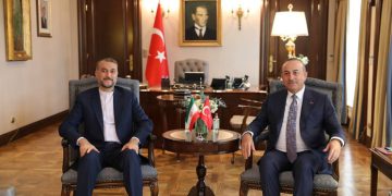 ئەمیر عەبدوڵڵاهیان: تیمی پزیشکی و فریاگوزاریی ئێران ڕەوانەی تورکیا دەکرێت