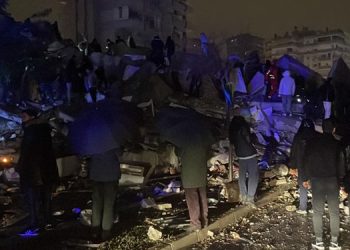 ژمارەی قوربانیانی بومەلەرزەکەی تورکیا بۆ 2316 کەس بەرز بووەتەوە