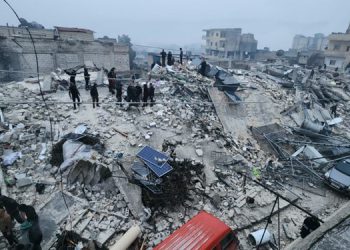 مانگی سوری سوریا: ژمارەی کوژراوانی بومەلەرزەکە گەیشتە 350 کەس