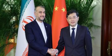 وەزیری دەرەوەی چین: دۆسیەی ناوەکی ئێران پێویستی بە چارەسەری دیپلۆماسییە