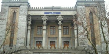 ئێران 13 دامەزراوە، 15 کەسی ئەورووپی و 8 بەریتانیی خستە ڕیزی سزاکانیەوە