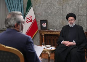 ئایەتوڵڵا ڕەئیسی: سەرەڕای هەموو هەڕەشە و گەمارۆکان، ئابوری ئێران بەرەو گەشەسەندن دەڕوات