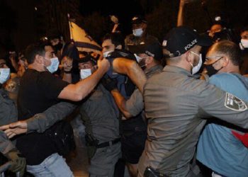 وەزیرێکی پێشووی زایۆنیستی: لە شەڕی ناوخۆیی نزیک بووینەتەوە