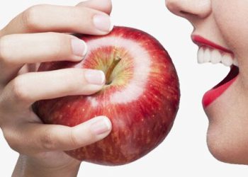 ئەو 4 میوەی ڕۆڵیان لە دابەزینی کێشدا هەیە