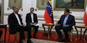 ئێران و ڤەنزوێلا جەختیان لە سەر تەواوکردنی پرۆژە هاوبەشەکان کردەوە
