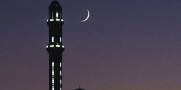 ئێران پێنج شەممەی وەک یەکەم ڕۆژی مانگی ڕەمەزان دیاری کرد