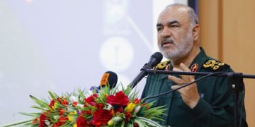 دوژمنانی ئێران لە ئێستادا لاواز و تووشی قەیرانی ناوخۆیین