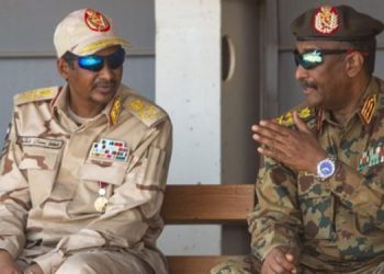 لە سودان چی دەگوزەرێت؟ دوو ژنڕاڵ لە هەرێمێکدا