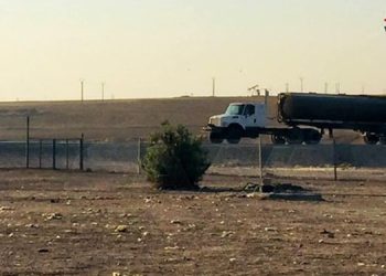 ئەمریکییەکان لە تاڵانکردنی نەوتی سوریا بەردەوامن