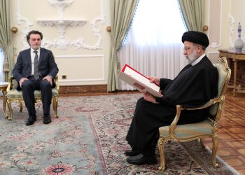 ئایەتوڵڵا ڕەئیسی: وڵاتانی ئیسلامی بە پشت بەستن بە خاڵە هاوبەشەکان پەیوەندییەکان بەرفراوان بکەن