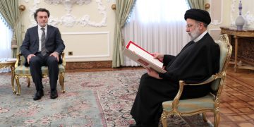 ئایەتوڵڵا ڕەئیسی: وڵاتانی ئیسلامی بە پشت بەستن بە خاڵە هاوبەشەکان پەیوەندییەکان بەرفراوان بکەن