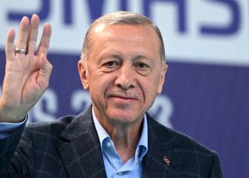 ئەردۆغان 5 پرسیار ئاراستەی دەنگدەرانی تورکیا دەکات