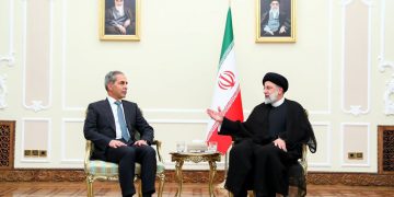 ئایەتوڵڵا ڕەئیسی: لە دۆسیەی تیرۆری شەهیدان سولێمانی و موهەندیس، دادپەروەری جێبەجێ بکرێت