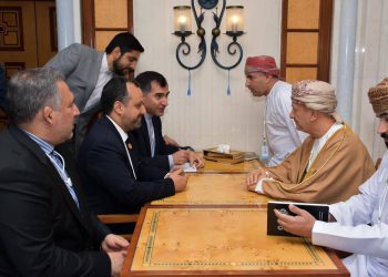 وەزیرانی دارایی ئێران و عۆمان جەختیان لە سەر پەرەپێدانی هاوکارییەکانی هەر دوو وڵات کردەوە