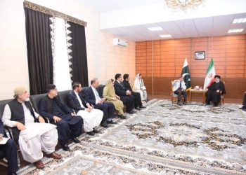 ئێران و پاکستان جەخت لە سەر پەرەپێدانی پەیوەندییە بازرگانییەکانی نێوانیان دەکەنەوە