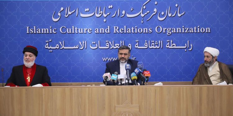 دشمنان ادیان توحیدی با عنوان آموزه های جدید تمدنی به دنبال ترویج خشونت هستند صلح آسایش و زندگی مسالمت آمیز پیام اصلی ادیان آسمانی است