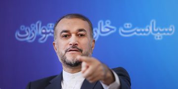 ئەمیر عەبدوڵڵاهیان: بێڕێزیکردن بە پیرۆزییەکان ئازادی ڕادەربڕین نییە