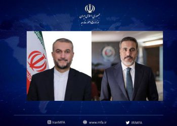 وەزیرانی دەرەوەی ئێران و تورکیا جەختیان لە سەر پەرەپێدانی هاوکارییەکانی نێوان هەر دوو وڵات کردەوە