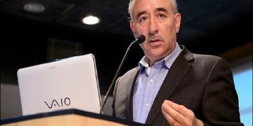 جێگری وەزیری نەوتی ئێران: بە سەر سزا و گەمارۆکاندا زاڵ دەبین