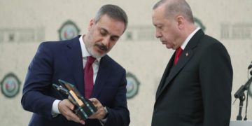 هاکان فیدان کێیە و بوونی بە وەزیری دەرەوەی تورکیا هەڵگری چ پەیامێکە؟