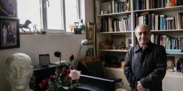 حوسەینی کاشیان نیگارکێش و خەتاتی بەناوبانگی ئێرانی کۆچی دوایی کرد