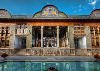 باخی قەوام لە شیراز؛ ئەو شوێنەی کە پێویستە سەردانی بکرێت