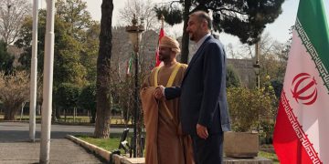 وەزیری دەرەوەی عۆمان: وتووێژێکی بنیاتنەرم لە تاران هەبوو