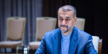 ئێران ناردنی باڵیۆزی نوێی بۆ سوید ڕاگرت