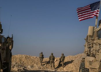 واشنتن: ئێران و ڕووسیا هەوڵی دەرکردنی هێزەکانی ئەمریکا لە سوریا دەدەن