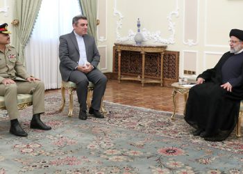 ئایەتوڵڵا ڕەئیسی: ستراتیژی ئێران گۆڕینی سنورە ئەمنییەکانە بۆ سنوری ئابوری