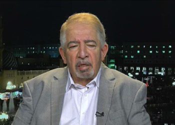 شارەزایەکی عێراقی: ئەمریکا بە کارتی دۆلار گوشاری خستووەتە سەر حکومەتی بەغدا