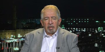 شارەزایەکی عێراقی: ئەمریکا بە کارتی دۆلار گوشاری خستووەتە سەر حکومەتی بەغدا