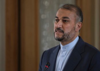 ئێران: دەستپێشخەری نوێمان لە لایەن عۆمانەوە بۆ دانوستانەکانی ناوەکی پێگەیشتووە