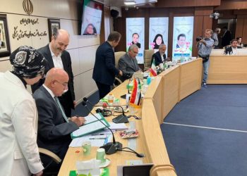 ئێران و عێراق ڕێکەوتنێکیان لە بواری تەندرووستیدا واژۆ کرد