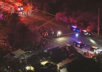 کوژرانی 3 کەس لە ڕووداوێکی تەقەکردن لە کالیفۆڕنیا