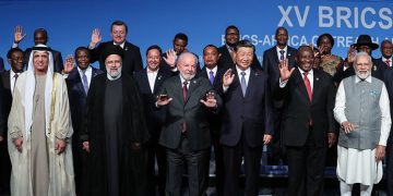 برێکس؛یەکگرتنی زیاتر لە سەدا 40 ی دانیشتووانی جیهان لە بەرامبەر دۆلار