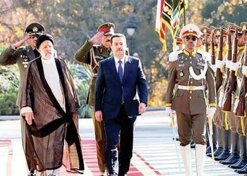 شارەزابەکی عێراقی: ئەمریکا لە بەهێز بوونی پەیوەندییەکانی نێوان بەغدا لەگەڵ تاران دیمەشق تووڕەیە