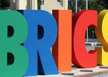 سیستەمی پارەی نێودەوڵەتی دۆلار ڕۆژ لە دوای ڕۆژ بێسوودتر دەبێ