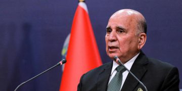فۆئاد حوسێن سەردانی تاران دەکات