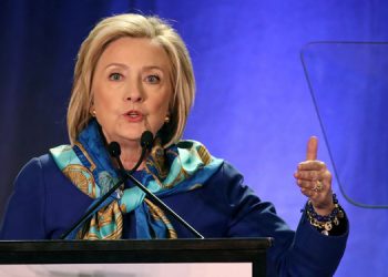 هیلاری کلینتۆن: پوتین هەوڵی دەستێوەردان لە هەڵبژاردنەکانی ئەمریکا دەدات