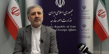 تاران و ڕیاز دەتوانن بناغەی هاوکارییەکی ناوچەیی بە بێ بوونی بێگانەکان دابڕێژن