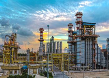 سعوودیە ئامادەیی خۆیی بۆ هاوکاریکردنی ئێران لە بواری پترۆکیمیا ڕاگەیاند