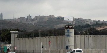 ڕژێمی زایۆنیستی ئاو و کارەبای گیراوانی فەڵەستینی پچڕاند