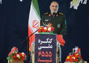 فەرماندەی سوپای پاسداران: کوشتنی ژنان و منداڵان هیچ کات سەرکەوتن نییە، بەڵکوو تاوانە