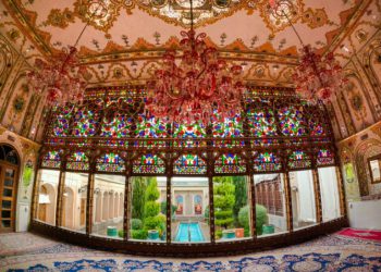 خانووی مەلا باشی لە ئەسفەهان؛ بینایەک کە بە دڵی هەر گەشتیارێکە